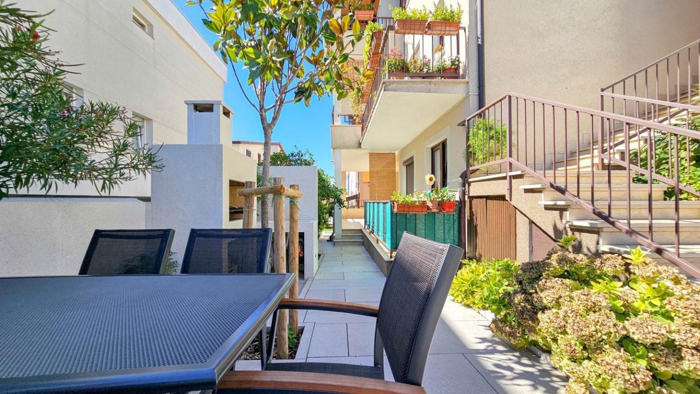 Apartamento Maja One Novigrad Istria Exterior foto